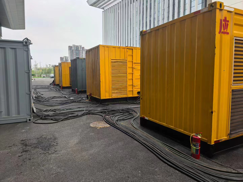 重兴镇不同季节柴油发电机组保养有哪些注意事项?